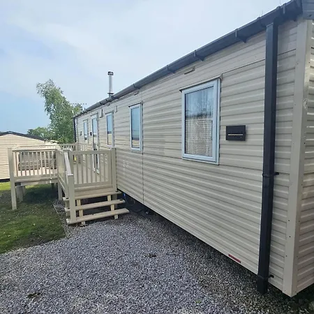 3br Countryside Caravan Up To 7 Guests Alpstuga Tosside