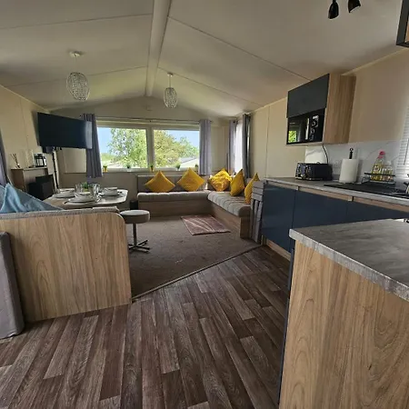 3br Countryside Caravan Up To 7 Guests * Tosside