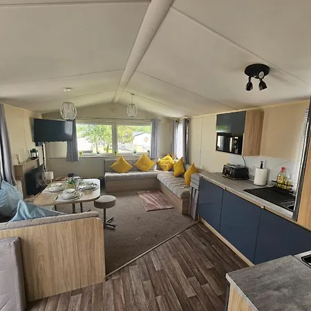 3br Countryside Caravan Up To 7 Guests Alpstuga Tosside