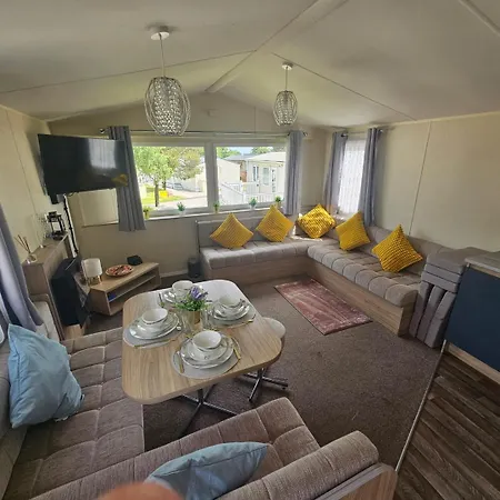 3br Countryside Caravan Up To 7 Guests Tosside