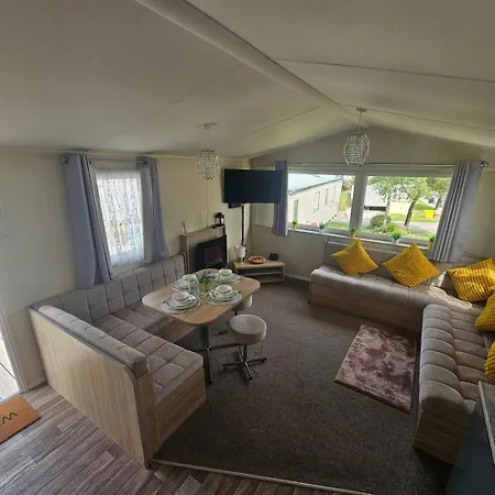 3br Countryside Caravan Up To 7 Guests Alpstuga *
